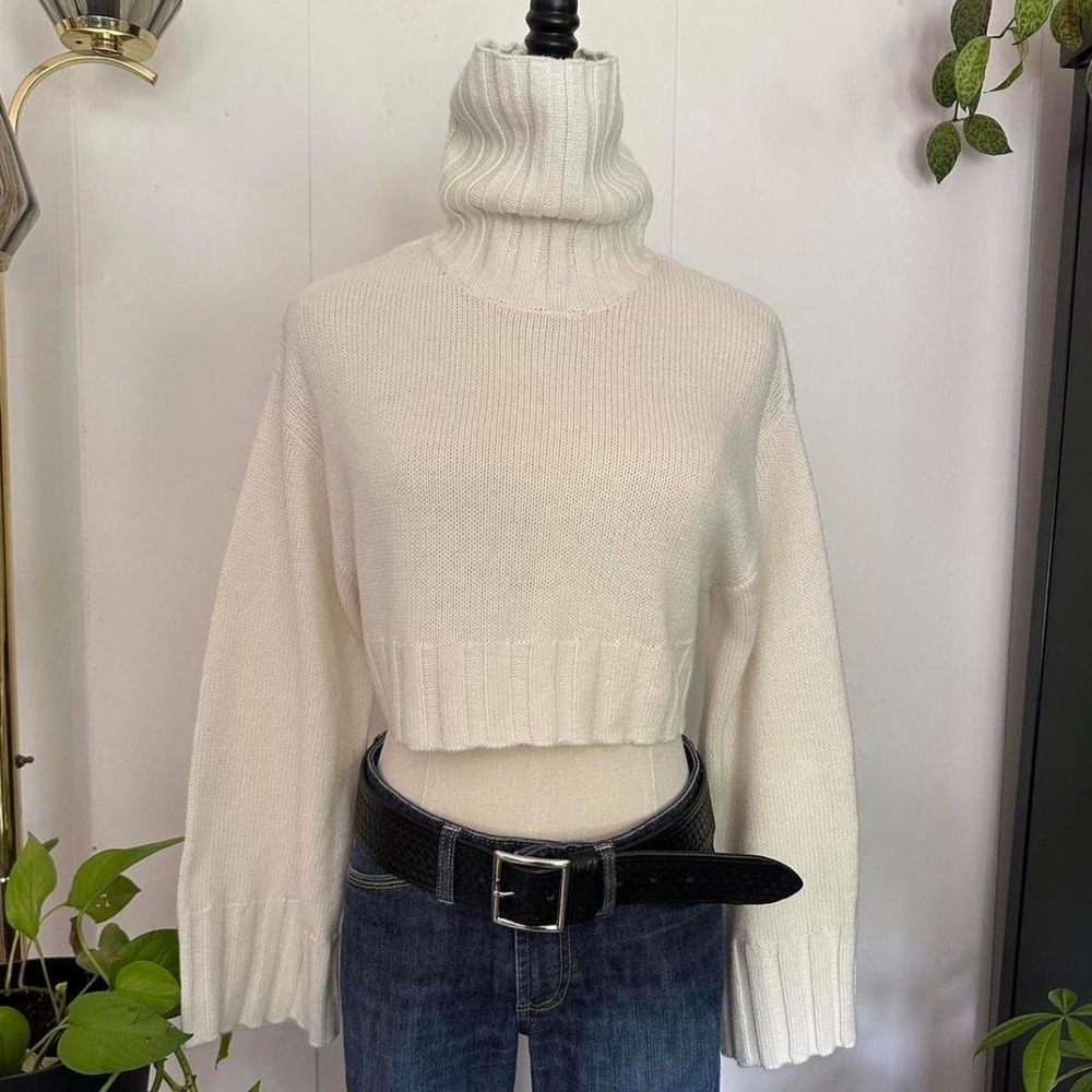 HM Divided Cream Cropped Turtleneck Sweater Wide Arm Knit XS